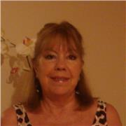 Licenciada Universidad de Caen, Francía, imparte clases de Francés y lengua Castellana a todos los niveles